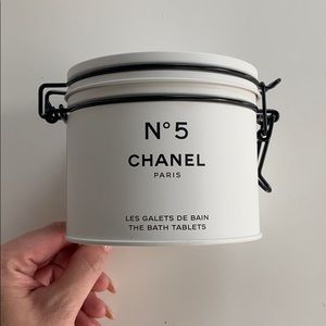 Chanel Factory 5 The Bath Tablets in Tin